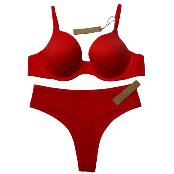 SKIMS Fits Everybody T-Shirt Bra + Thong Ruby 36A/Large - Picture 1 of 10